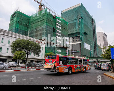 Yangon, Myanmar - Feb 26, 2016. Strada di Yangon, Myanmar. Per molti anni, le moto sono state vietate in Yangon. Foto Stock