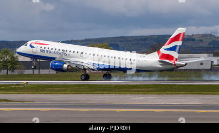 British Airways navetta da Londra visto arrivare all'Aeroporto Internazionale di Glasgow, Renfrewshire, Scozia. Foto Stock