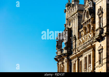 Edificio esterno del Jenners department store in Princes Street, Edimburgo, Scozia Foto Stock