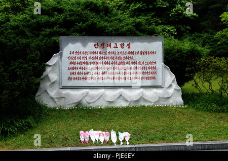 Presenta al luogo di nascita di Kim Il Sung museum di Mangyongdae Forest Park, Pyongyang, Corea del Nord Foto Stock