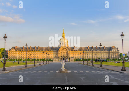 Residenza nazionale degli invalidi a Parigi Foto Stock