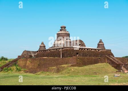 Tempio Htukkanthein, Mrauk U, Birmania Foto Stock