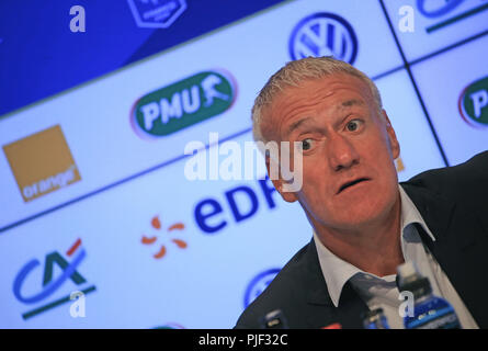 (180907) -- MONACO DI BAVIERA, Sett. 7, 2018 (Xinhua) Francia il capo allenatore Didier Deschamps assiste la conferenza stampa dopo la UEFA Nazioni League football match tra la Germania e la Francia a Monaco di Baviera, Gremany, sul Sett. 6, 2018. La partita si è conclusa in un 0-0. (Xinhua/Philippe Ruiz) Foto Stock