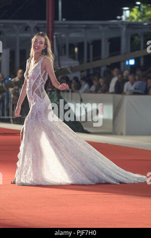 Alice Campello frequentando il 'Les estivants / La casa estiva' premiere al settantacinquesimo Venice International Film Festival presso il Palazzo del Cinema su Settembre 05, 20189 Venezia, Italia | Verwendung weltweit Foto Stock