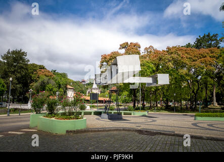 14 Bis Piazza Monumento al primo aereo di Santos Dumont - Petropolis, Rio de Janeiro, Brasile Foto Stock