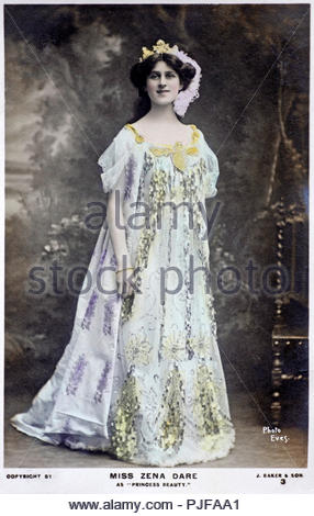 Zena osare ritratto, 1887 - 1975 era un inglese un cantante e attrice che era famoso per le sue esibizioni in Edwardian commedia musicale e altro teatro musicale e svolge da commedia nella prima metà del XX secolo, vintage vera fotografia cartolina dal 1905 Foto Stock