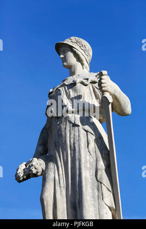 La Seine e Marne. Coulommiers. Cerimonie commemorative del novembre 11th, 2014. Close-up sul monumento ai caduti della Prima Guerra Mondiale, simbolo della Patria. Foto Stock