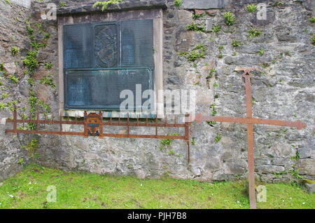 Kintail, St Dubhthac la Chiesa, Clachan Duich sepoltura. John O' semole (Duncansby head) in terre fine. da estremità a estremità trail. Cape Wrath trail. La Scozia. Foto Stock