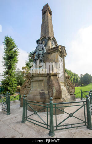 Il 'Buffs' Memorial nella Dane John giardino, Canterbury, Kent, Regno Unito. Foto Stock