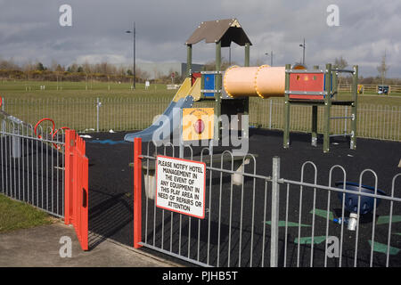 Parco giochi mantenuta da City North hotel a City North business park di Gormanston County Meath Foto Stock