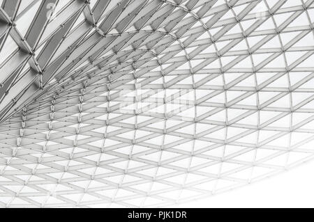 Un tetto costruzione fatta di elementi di vetro e travi in acciaio Foto Stock