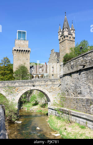 Waidhofen an der Ybbs, castello Rothschildschloss, stream Schwarzbach in bassa Austria (Niederösterreich), Mostviertel regione Foto Stock