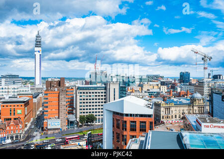 Vista sul centro di Birmingham che mostra la riqualificazione in corso della città. Foto Stock