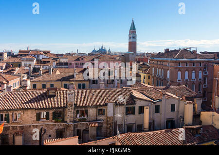 Venezia vista dal Palazzo Contarini del Bovolo verso Piazza San Marco Foto Stock