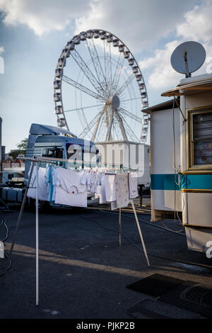 L'Europa, Germania, Hesse, Frankfurt am Main, essiccazione stand di un mattatore sulla Dippemess Foto Stock