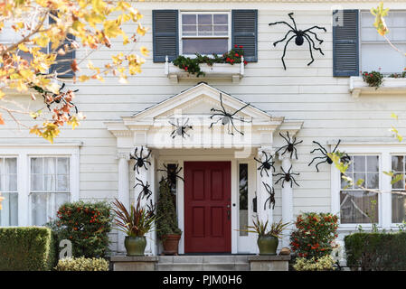 Halloween a fronte di decorazioni per la casa Foto Stock