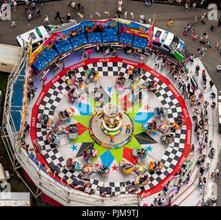 Kirmes Cranger 2016, il più grande parco di divertimenti nella zona della Ruhr, Herne-Crange, la zona della Ruhr, Nord Reno-Westfalia, Germania Foto Stock