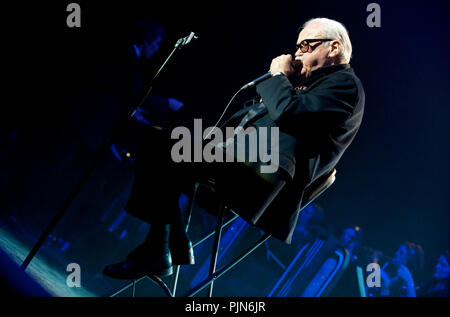Toots Thielemans a Haiti Lavi 12-12 concerto benefico nel BOZAR di Bruxelles (Belgio, 15/02/2010) Foto Stock