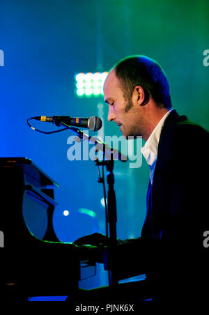 Jan Vandecasteele presso la Radio 1 Sessies (Belgio, 13/10/2010) Foto Stock