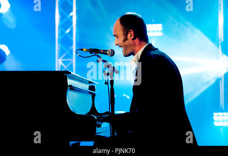 Jan Vandecasteele presso la Radio 1 Sessies (Belgio, 13/10/2010) Foto Stock