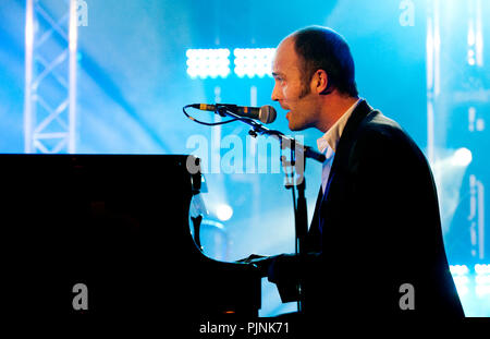 Jan Vandecasteele presso la Radio 1 Sessies (Belgio, 13/10/2010) Foto Stock