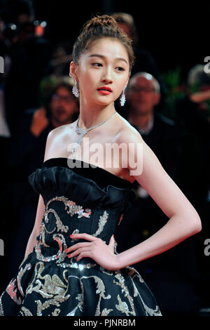 Venezia, Italia. 06 Sep, 2018. Guan Xiaotong frequentando il 'Ying/shadow' premiere al settantacinquesimo Venice International Film Festival presso il Palazzo del Cinema il 06 settembre 2019 a Venezia, Italia | Utilizzo di credito in tutto il mondo: dpa/Alamy Live News Foto Stock