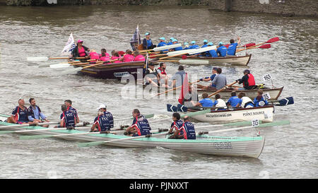 Londra, Regno Unito. 08 Sep, 2018. Il grande fiume gara di Londra 2018 vicino a Richmond Waterfront circa 2 miglia prima della linea di finitura al prosciutto Credito: Peter Phipp/Travelshots.com/Alamy Live News Foto Stock