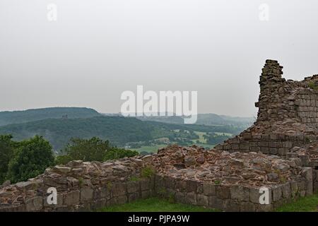 Il sentiero di pietra arenaria nel Cheshire, è uno splendido e pittoresco sentiero per escursionisti di tutte le età. Foto Stock