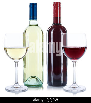 Vino rosso e bianco di bottiglie per bevande piazza vetri isolati su sfondo bianco Foto Stock