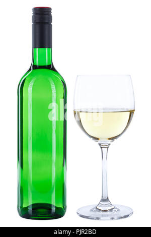 Bottiglia di vino alcool in vetro verde di bevande isolato su uno sfondo bianco Foto Stock