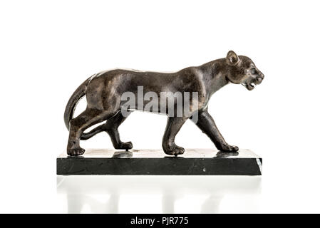 Gatto grande scultura in bronzo sul plinto Foto Stock