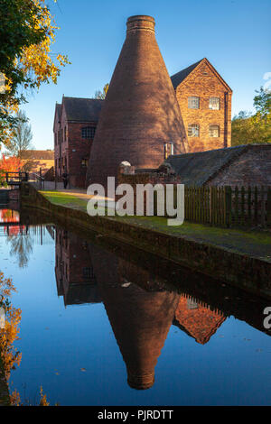 Il museo Coalport China nella gola di Ironbridge, Shropshire, Inghilterra Foto Stock