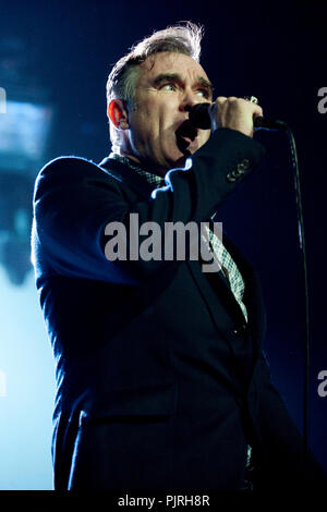 Cantante britannico Morrissey eseguendo con le sue spade tour nella Foresta Nazionale di Bruxelles (Belgio, 14/11/2009) Foto Stock