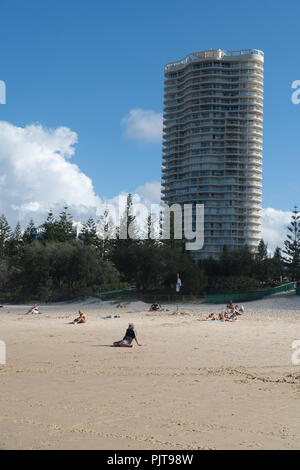 Appartamento alta luogo sulla spiaggia della Costa d'Oro in Australia Foto Stock