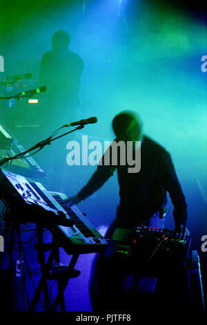 Concerto del norvegese gruppo elettro Royksopp nell'Ancienne Belgique, Bruxelles (Belgio, 22/10/2005) Foto Stock