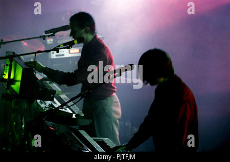 Concerto del norvegese gruppo elettro Royksopp nell'Ancienne Belgique, Bruxelles (Belgio, 22/10/2005) Foto Stock