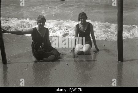 Bañistas en la playa de la Concha Foto Stock