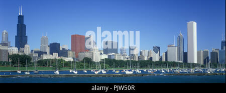 1992 LAKESHORE storico sullo skyline di Chicago del centro lago Michigan ILLINOIS USA Foto Stock