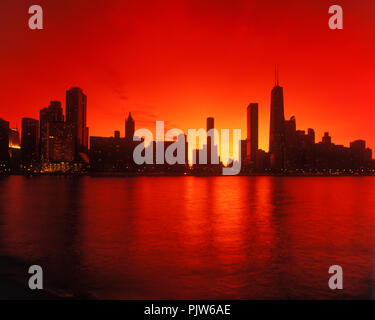 1992 LAKESHORE storico sullo skyline di Chicago del centro lago Michigan ILLINOIS USA Foto Stock