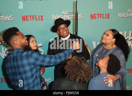 Celebrità frequentare Netflix è tutto il circa la stagione di Washingtons una celebrazione a Madera la cucina. Dotato di: Nathan Anderson, Kiana Ledé, Rev Run, Joseph Simmons, Justine Simmons, Maceo Smedley, Lia Rose Randall dove: Beverly Hills, in California, negli Stati Uniti quando: 09 Ago 2018 Credit: Brian A/WENN.com Foto Stock
