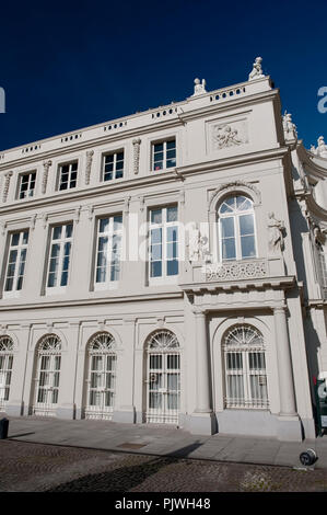 Il neoclassico Palazzo di Carlo di Lorena sulla Place du Musée a Bruxelles (Belgio, 22/10/2011) Foto Stock