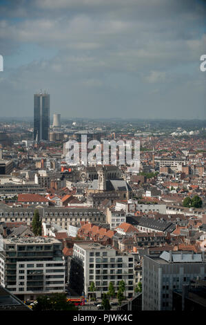 Vista panoramica su Bruxelles con la torre sud (Belgio, 18/06/2014) Foto Stock