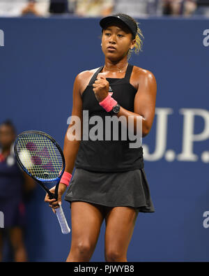 New York, Stati Uniti d'America. 8 settembre 2018. Naomi Osaka Vs Serena Williams durante la donna finali su Arthur Ashe Stadium dell'USTA Billie Jean King National Tennis Center on September 8, 2018 in Flushing Queens. *** NO NY QUOTIDIANI*** Credito: Mpi04/media/punzone Alamy Live News Foto Stock