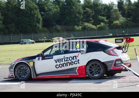 Dalton on Tees, Inghilterra, 9 settembre 2018. Finlay Crocker alla guida di una Honda Civic Type-R per Verizon collegare Racing nel round 11 del TCR UK Touring Car Championship sul circuito di Croft. Credito: Colin Edwards/Alamy Live News. Foto Stock