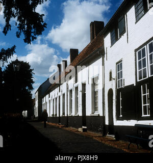 Il beguinage, Convento Beguine a Hoogstraten (Belgio, 29/03/2008) Foto Stock