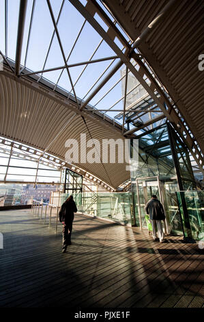 Il Leuven stazione ferroviaria, progettato da Philippe Samyn & Partners (Belgio, 14/11/2011) Foto Stock