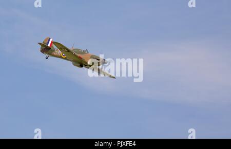 Hawker Hurricane Mk.I P3717 (G-HITT) volare a Shuttleworth militare Airshow Pageant il primo luglio 2018 Foto Stock