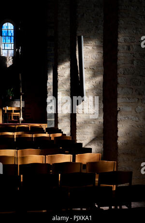 All'interno della Romana Chiesa Collegiata di Santa Gertrude di Nivelles (Belgio, 02/03/2011) Foto Stock