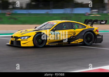 Misano Adriatico, Italia - 25 agosto 2018: A DEUTSCHE POST BMW M4 DTM del Team BMW RMR, pilotato da Timo Glock, durante la gara di DTM Misano di Misano Foto Stock