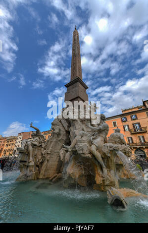 Roma, Italia - 23 Mar 2018: Quattro Fiumi della fontana in Piazza Navona, Roma, Italia, Europa. Foto Stock